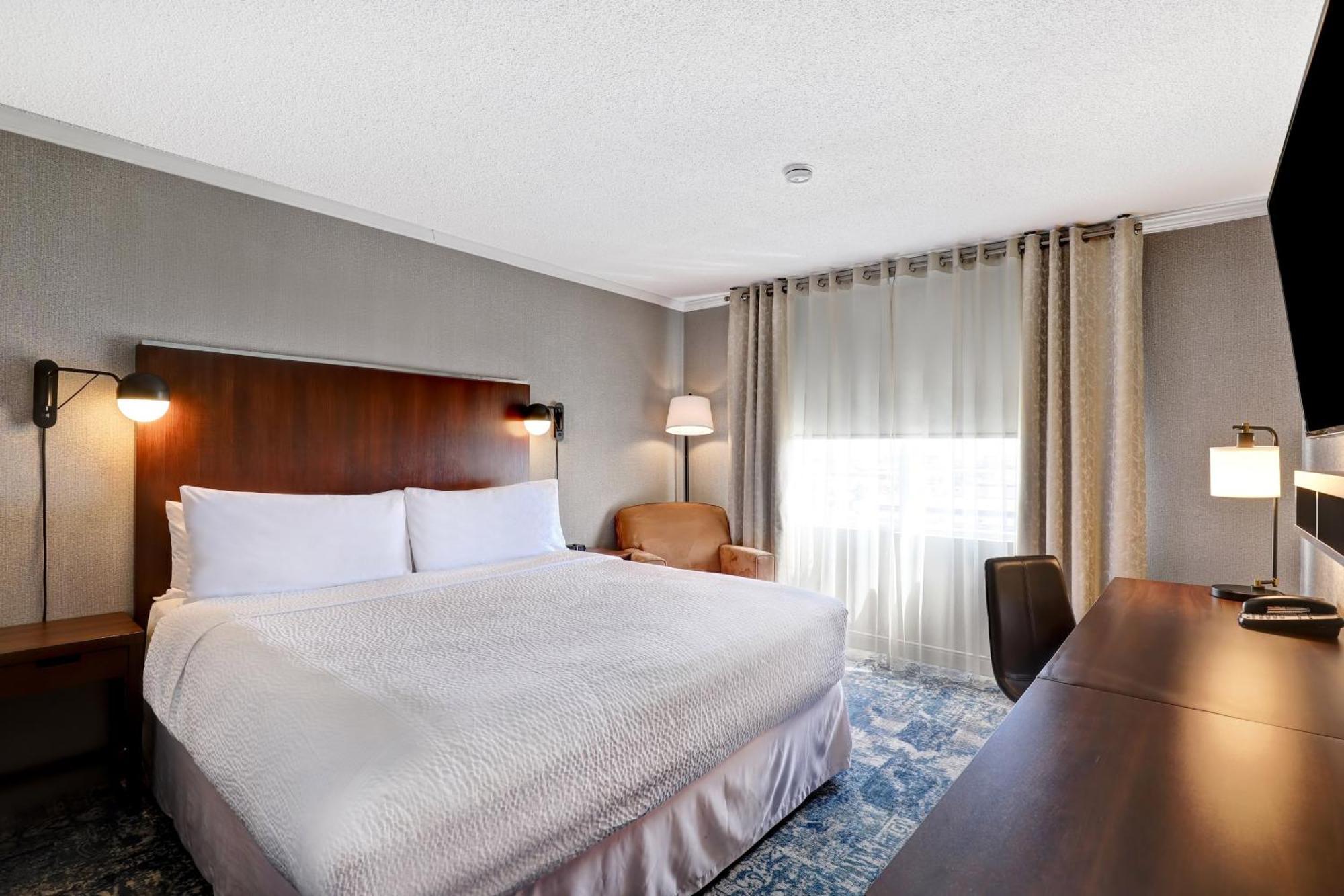 Four Points By Sheraton Toronto Mississauga Exterior foto
